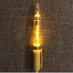 Three 3 Olives Mango Vodka Spirits Yellow Light Up Lighted Collectible Pen RARE
